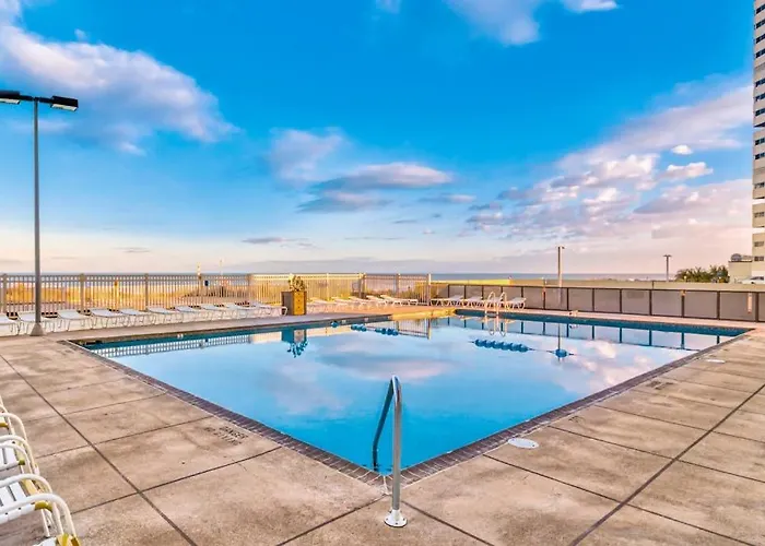 Holiday home Great With Angled Ocean Views Balcony Washer & Dryer & Pools Ocean City