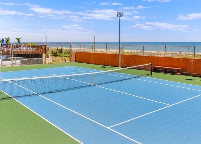 Holiday home Great With Angled Ocean Views Balcony Washer & Dryer & Pools Ocean City